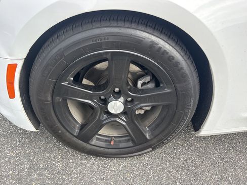 Used 2023 Chevrolet Camaro LT RWD image 11