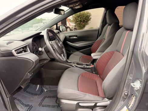 Used 2024 Toyota Corolla SE FWD image 16
