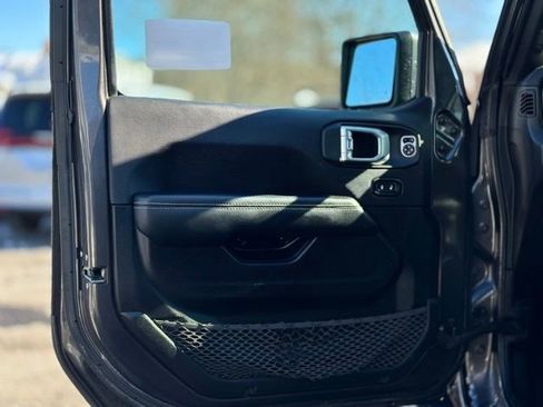 Used 2023 Jeep Wrangler Sahara w/ Cold Weather Group image 10