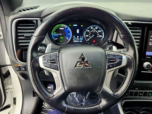 Used 2021 Mitsubishi Outlander SEL image 13