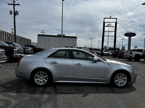 Used 2010 Cadillac CTS Luxury image 6