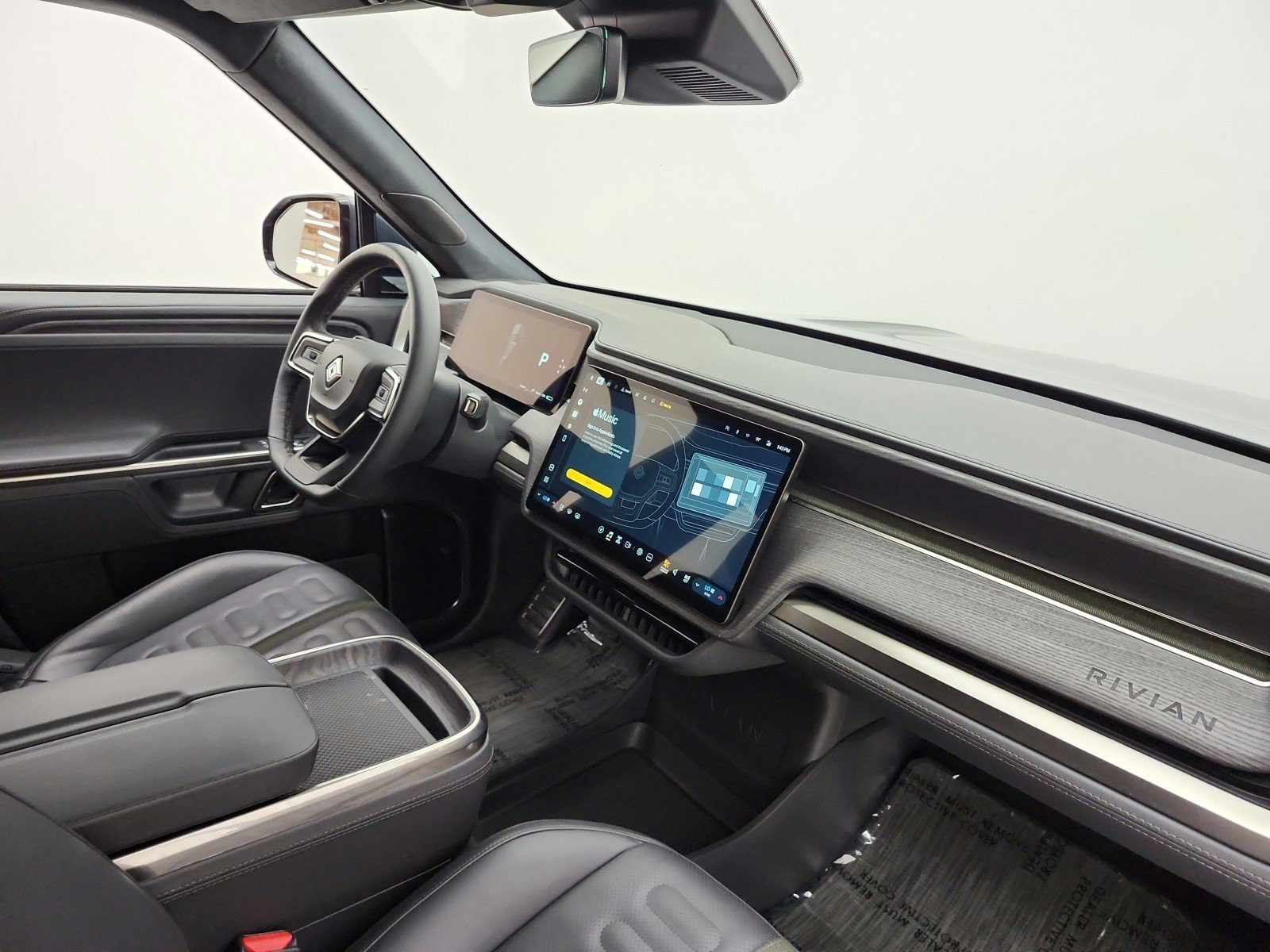 Used 2023 Rivian R1S Launch Edition Quad AWD/4WD image 17