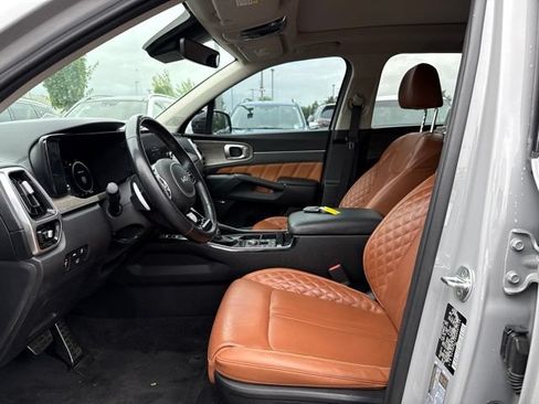 Used 2022 Kia Sorento SX Prestige w/ Rust Color Package AWD/4WD image 12