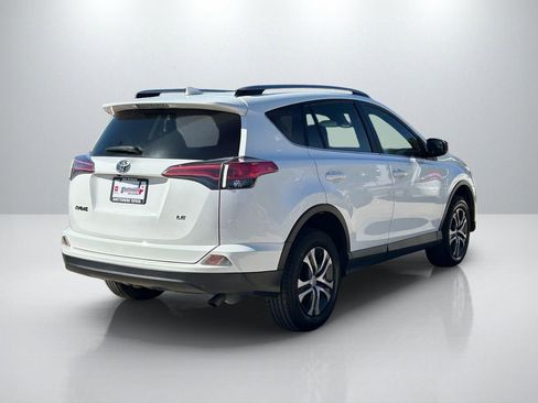 Used 2017 Toyota RAV4 LE image 5