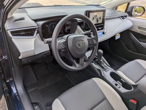 New 2026 Toyota Corolla LE FWD image 3