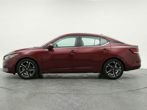 Used 2025 Nissan Sentra SV image 5