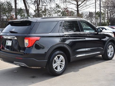 Used 2023 Ford Explorer XLT w/ Equipment Group 202A image 7