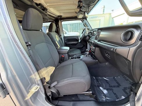 Used 2020 Jeep Wrangler Unlimited Sport S AWD/4WD image 26