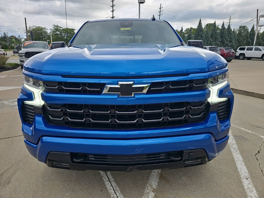 Used 2023 Chevrolet Silverado 1500 RST w/ Convenience Package II AWD/4WD image 9