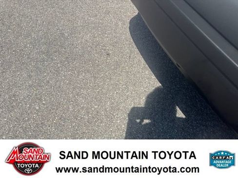 Used 2022 Toyota RAV4 XLE Premium FWD image 8