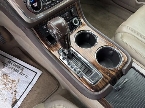 Used 2016 GMC Acadia Denali image 33