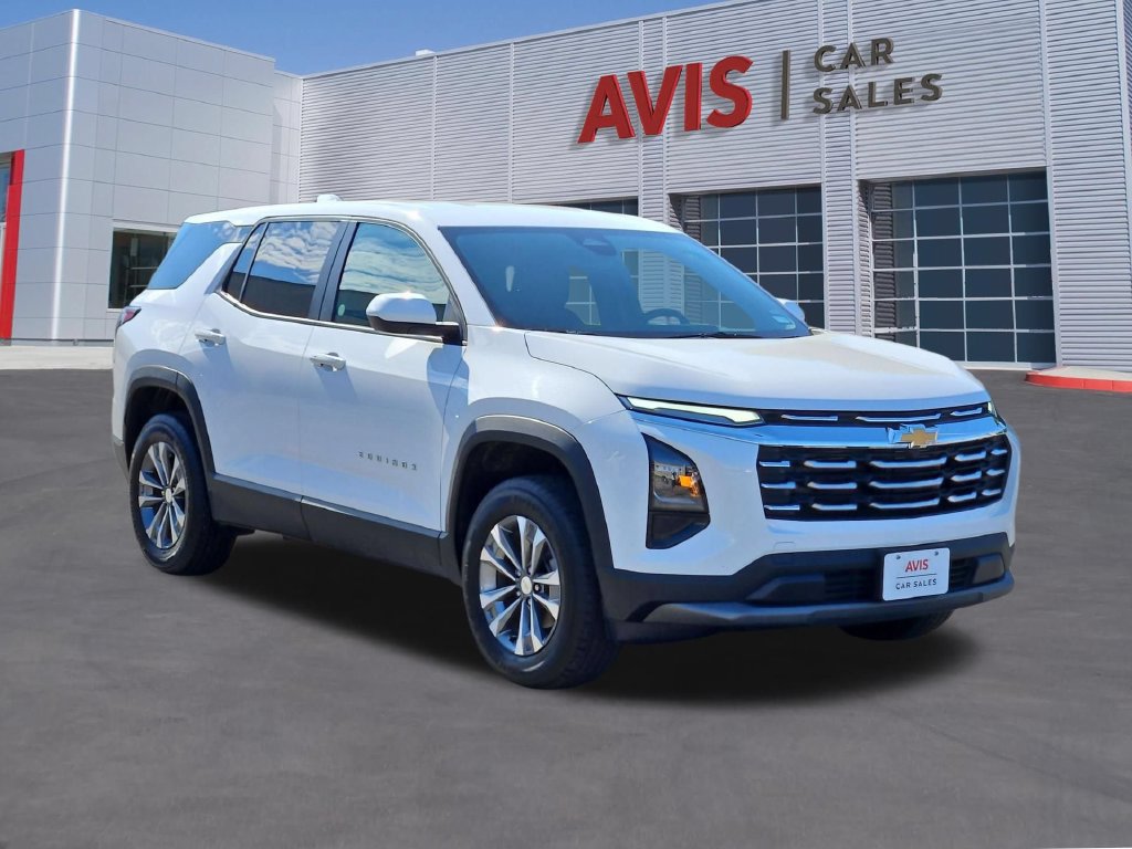 Used 2026 Chevrolet Equinox LT FWD image 3