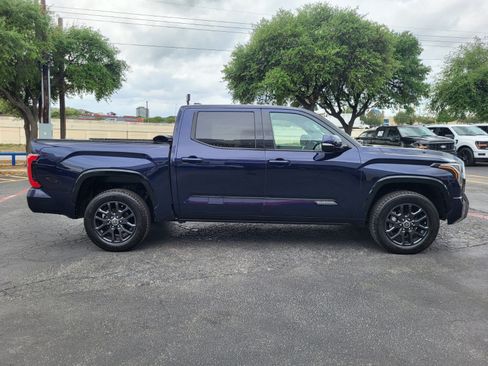 Used 2023 Toyota Tundra Platinum AWD/4WD image 2