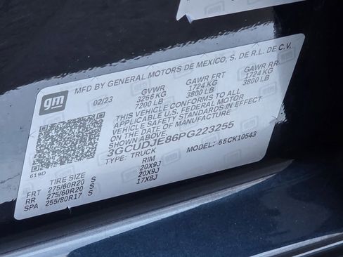 Used 2023 Chevrolet Silverado 1500 High Country w/ Technology Package image 38