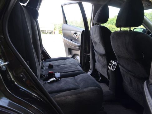 Used 2014 Nissan Rogue S image 9