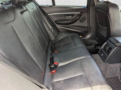 Used 2017 BMW 330i xDrive Sedan AWD/4WD image 30