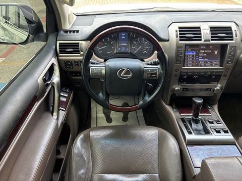 Used 2014 Lexus GX 460 Luxury image 25