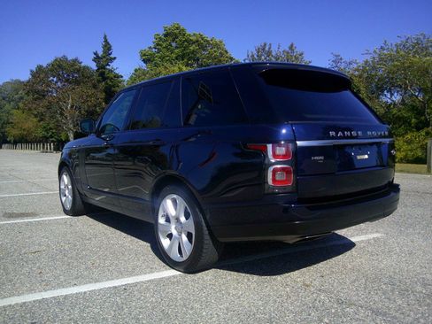 Used 2020 Land Rover Range Rover HSE image 23