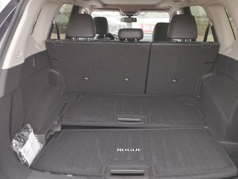 New 2026 Nissan Rogue Platinum AWD/4WD image 8