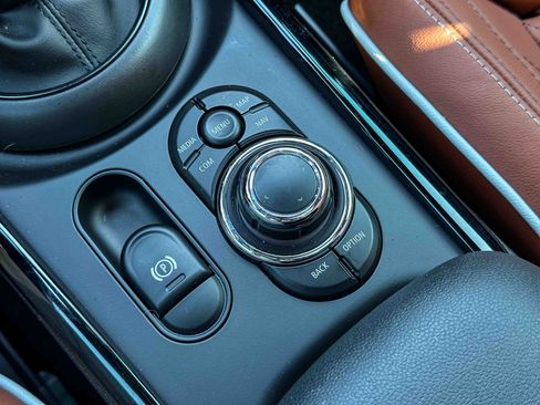 Used 2022 MINI Cooper Clubman S w/ Signature Upholstery Package FWD image 37