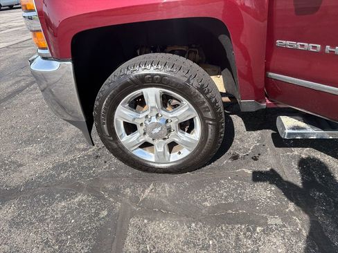 Used 2017 Chevrolet Silverado 2500 LTZ w/ Duramax Plus Package AWD/4WD image 28