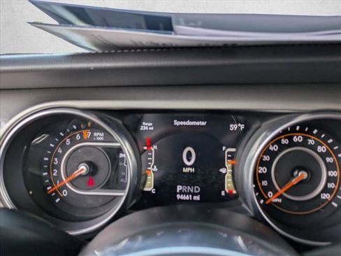 Used 2018 Jeep Wrangler Unlimited Sahara w/ Cold Weather Group image 11