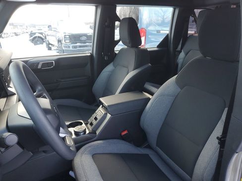 New 2025 Ford Bronco 4-Door image 7