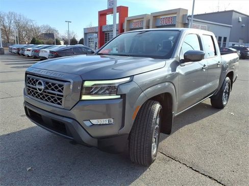 Certified 2024 Nissan Frontier SL image 20