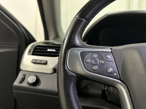 Used 2019 GMC Yukon SLT w/ Graphite Performance Edition RWD image 44