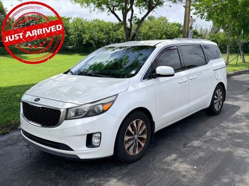 Used 2017 Kia Sedona SX FWD image 1
