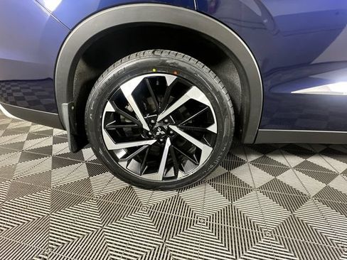 Used 2024 Mitsubishi Outlander SE AWD/4WD image 6