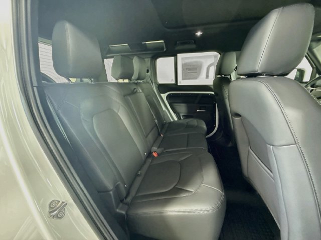 New 2026 Land Rover Defender 110 S AWD/4WD image 29