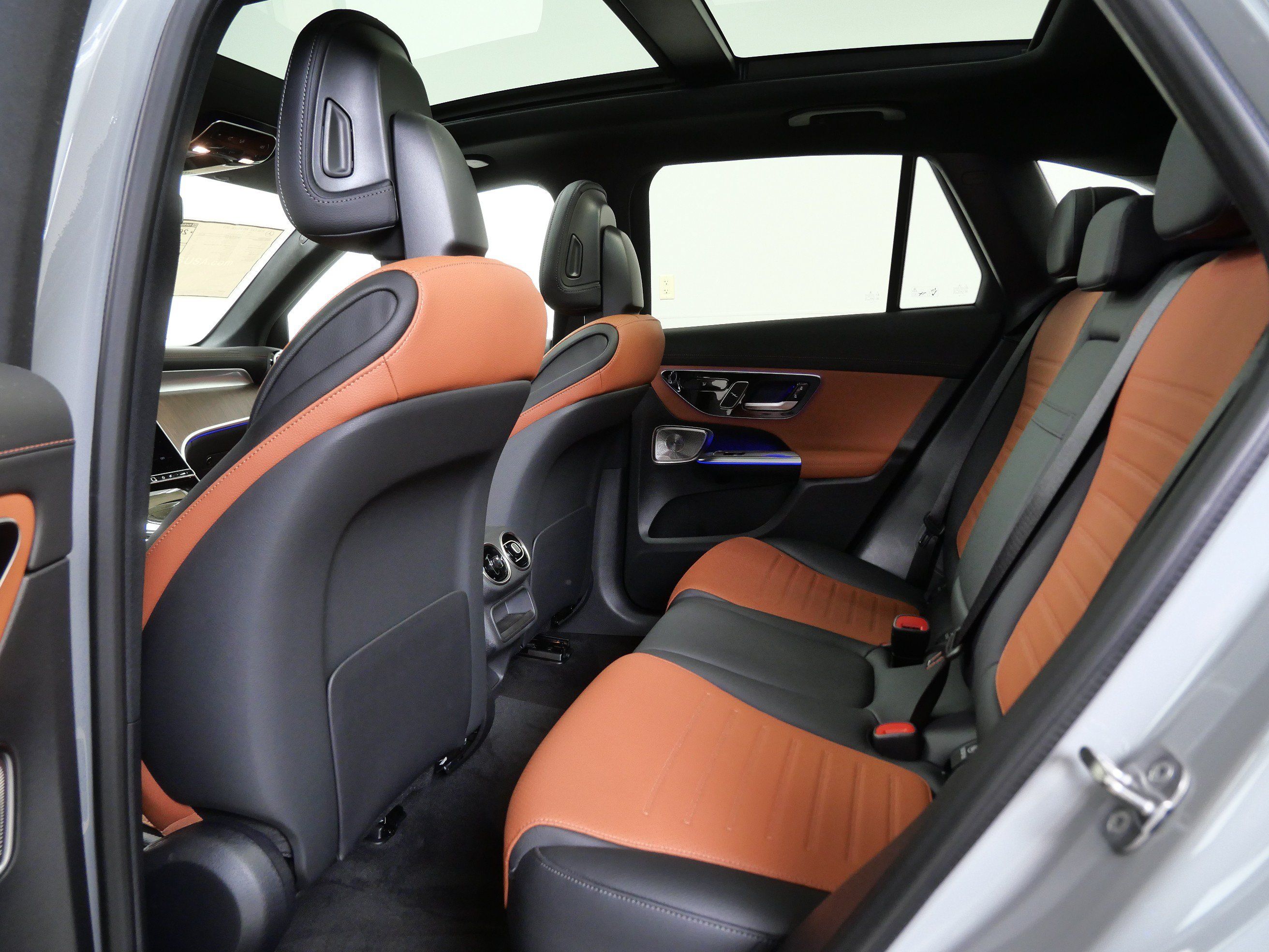 New 2026 Mercedes-Benz GLC 300 4MATIC image 9