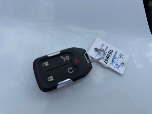 Used 2023 GMC Acadia Denali FWD image 32