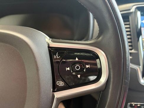 Used 2020 Volvo XC90 T6 Momentum image 23