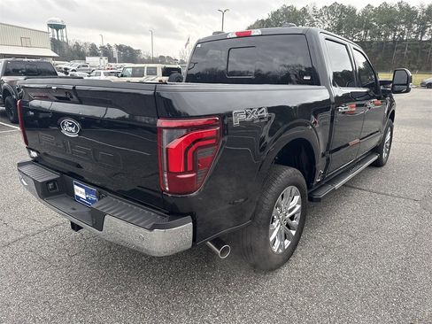 Used 2025 Ford F150 Lariat w/ Equipment Group 502A High image 7