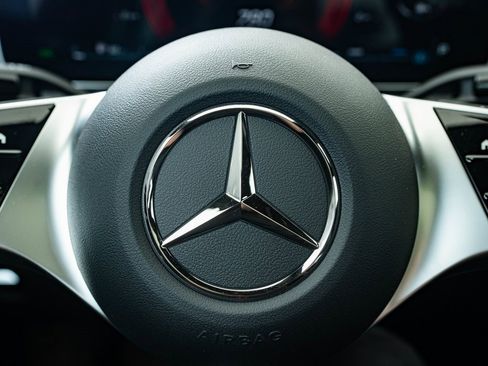 Certified 2025 Mercedes-Benz C 300 4MATIC Sedan image 28