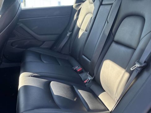 Used 2019 Tesla Model 3 Standard Range Plus image 19