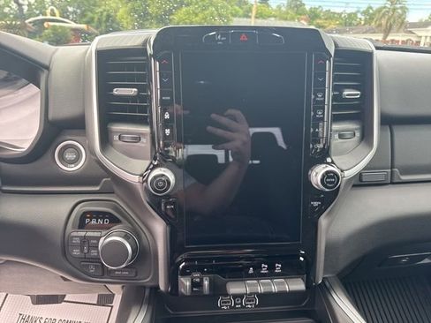 New 2026 RAM 1500 4x4 Crew Cab image 18