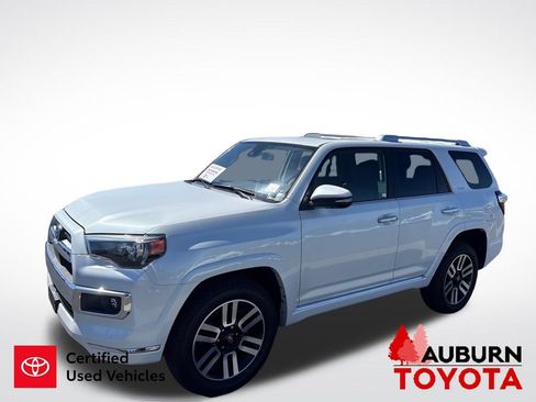 Used 2024 Toyota 4Runner Limited AWD/4WD image 4