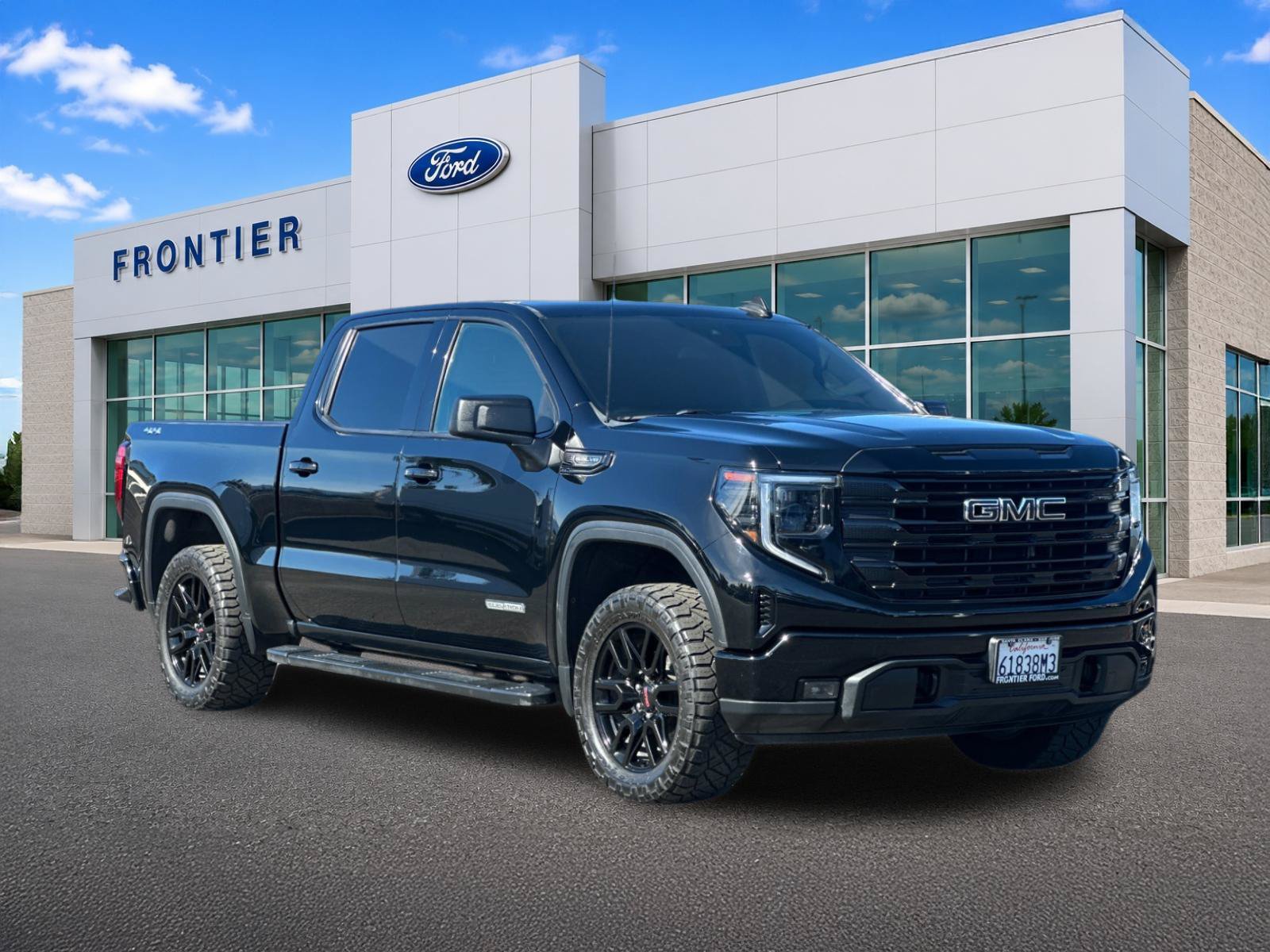 Used 2022 GMC Sierra 1500 Elevation w/ Preferred Package AWD/4WD image 1