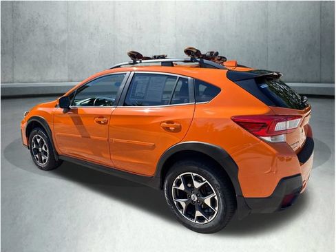 Used 2018 Subaru Crosstrek 2.0i Premium AWD/4WD image 3