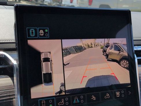 Certified 2025 GMC Sierra EV Denali AWD/4WD image 16