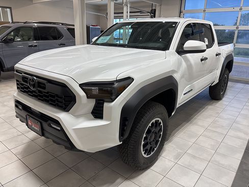 New 2026 Toyota Tacoma TRD Off-Road AWD/4WD image 1
