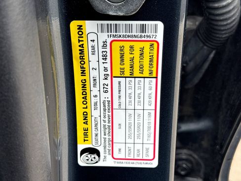 Used 2022 Ford Explorer XLT w/ Equipment Group 202A AWD/4WD image 19