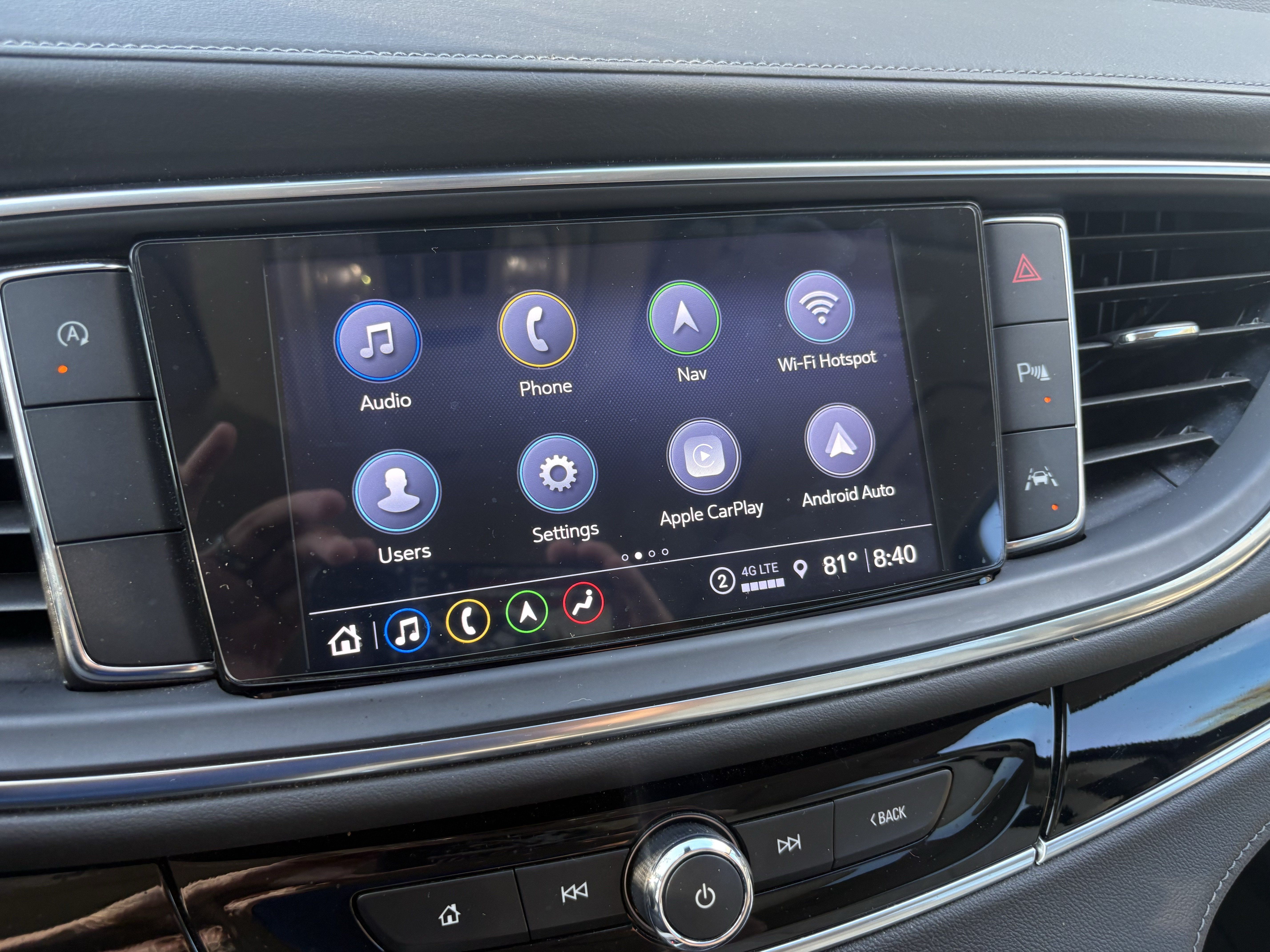 Used 2024 Buick Enclave Avenir FWD image 12