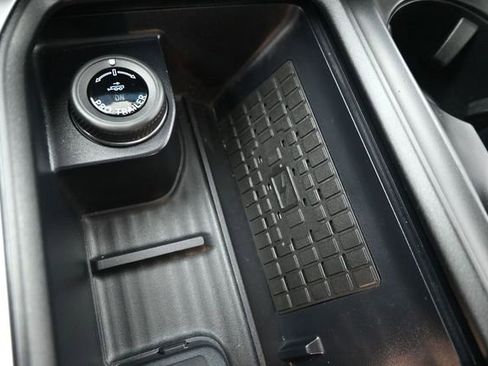 Used 2025 Ford Expedition Platinum w/ Stealth Performance Package AWD/4WD image 29