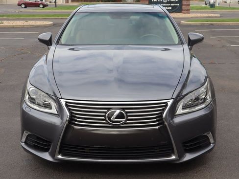 Used 2014 Lexus LS 460 AWD w/ Comfort Package image 12
