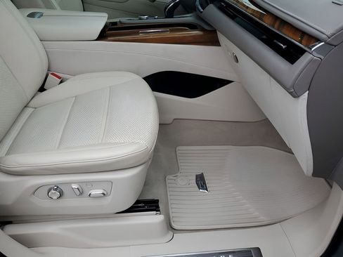 Used 2024 Cadillac Escalade Sport Platinum image 16