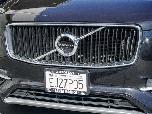 Used 2018 Volvo XC90 T5 Momentum w/ Convenience Package image 8